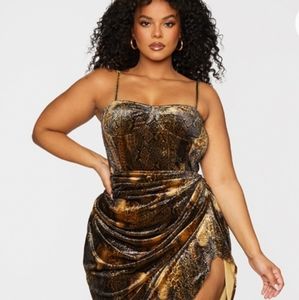 Pretty little thing ruched velvet skirt and top set